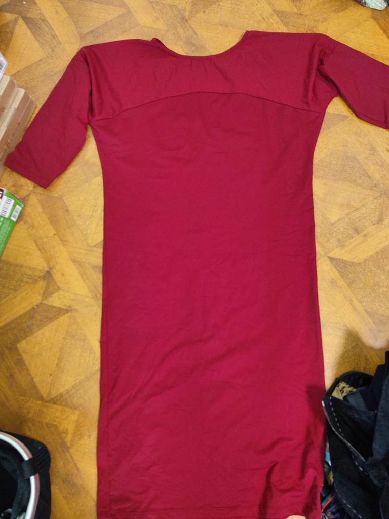 Glam travelstof jurk maat 38, Maat 38/40 (M), Ophalen of Verzenden, Zo goed als nieuw, Onder de knie