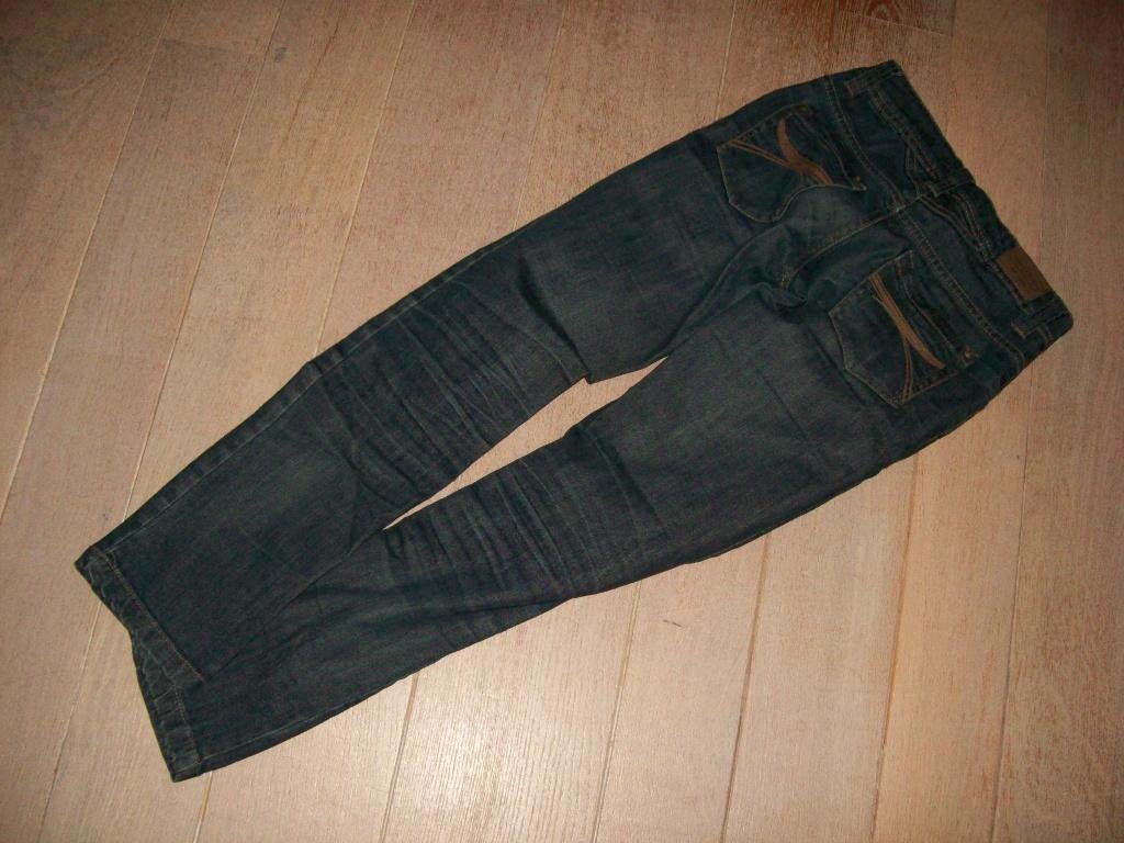 Spijkerbroek maat 36, Blauw, Zo goed als nieuw, W28 - W29 (confectie 36), Esmara