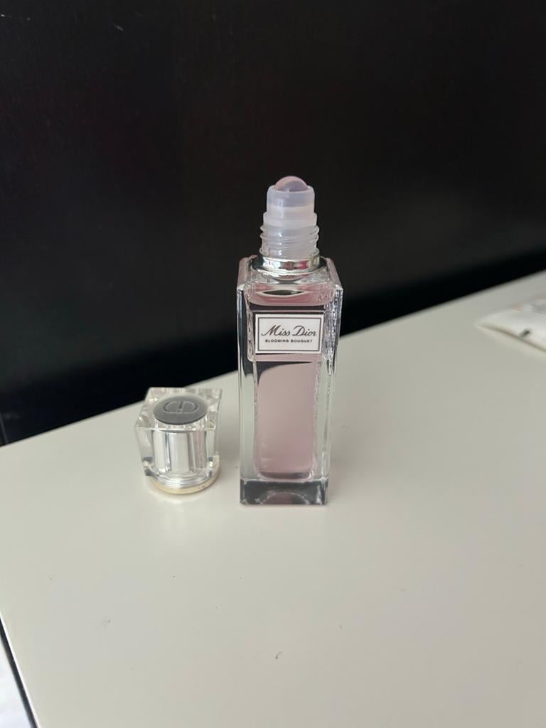 Miss Dior Roller Parfum Blooming Bouquet 20 ml, Ophalen of Verzenden, Zo goed als nieuw