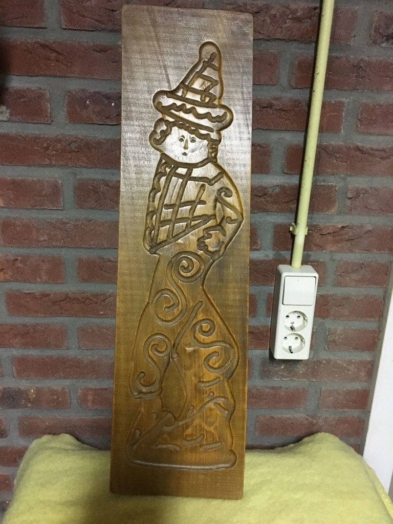 Antieke speculaasplank, Ophalen