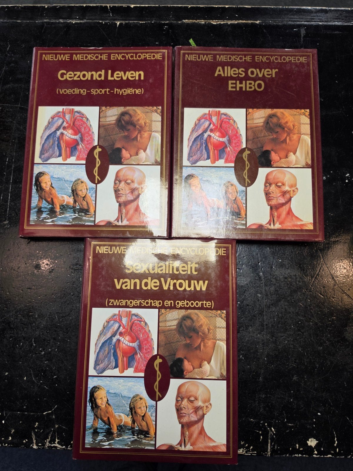 Nieuwe Medische Encyclopedie - 3 Delen, Ophalen of Verzenden, Gelezen, Gezondheid en Conditie