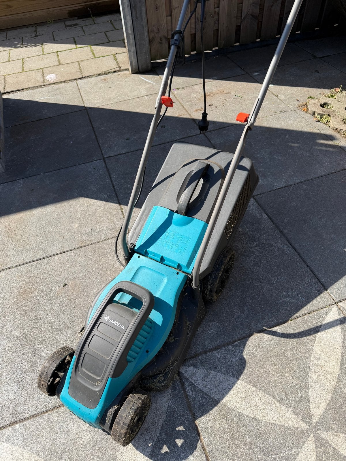Gardena Elektrische Grasmaaier - Perfect voor kleine tuinen, Tuin en Terras, Cirkelmaaier, Gebruikt, Elektrische grasmaaier, Ophalen of Verzenden