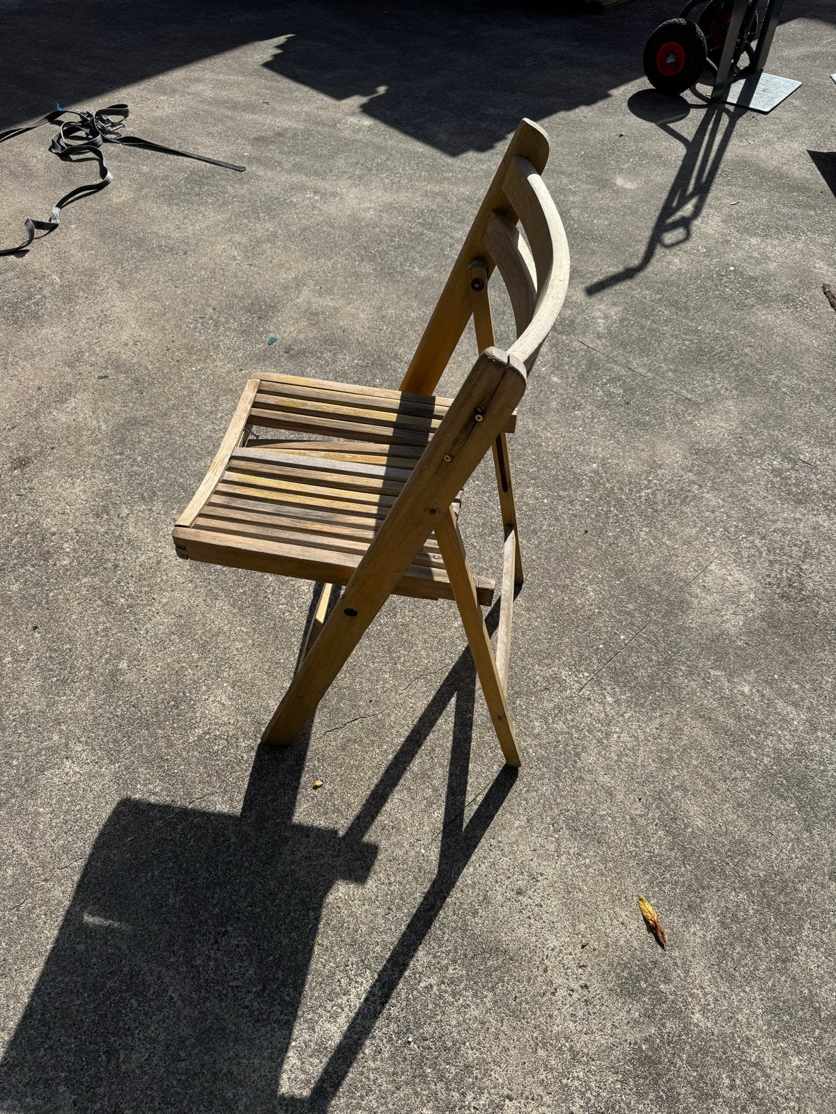 50 Gebruikte houten bistro klapstoelen, Ophalen of Verzenden, Gebruikt, Minder dan 5 meter, Overige typen