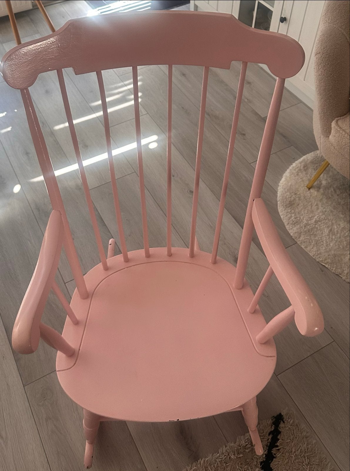 Lichtroze Schommelstoel met Lichte Gebruikssporen, Huis en Inrichting, Stoelen, Gebruikt, Overige kleuren, Ophalen of Verzenden