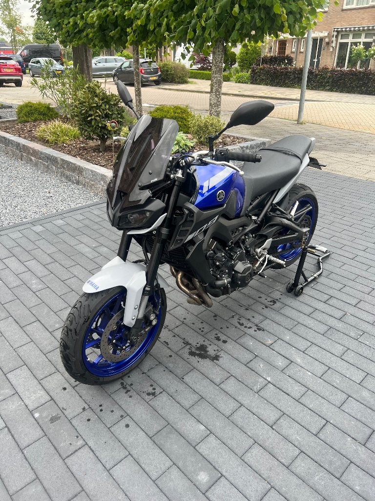Yamaha MT-09 (2020) - 20534 km - QUICKSHIFTER - HANDVATVERW., Motoren, Occasion, 3 cilinders, Particulier, Meer dan 35 kW