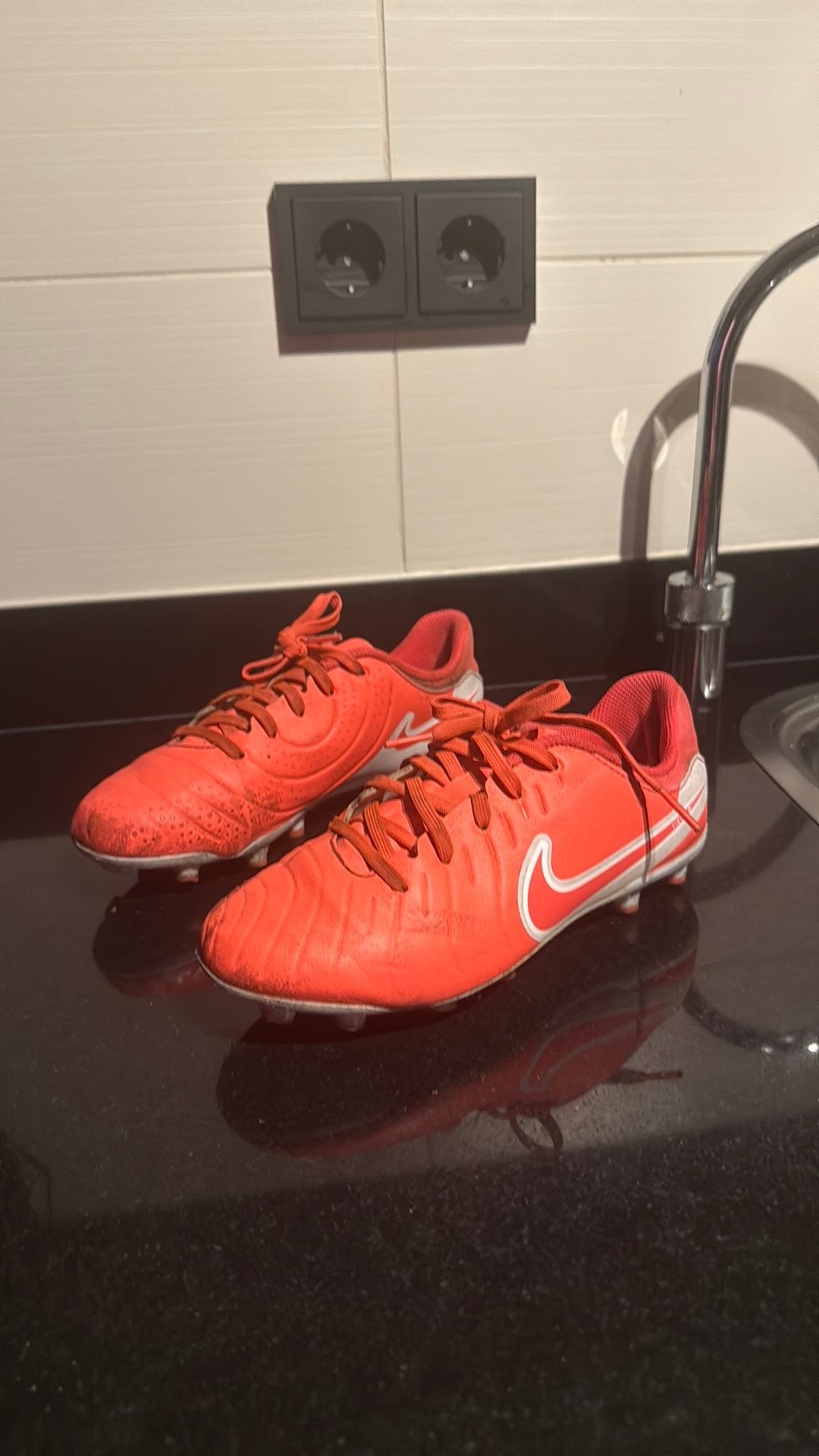 Leren voetbal schoenen 35,5 nike, Maat XS of kleiner, Ophalen of Verzenden, Gebruikt, Schoenen