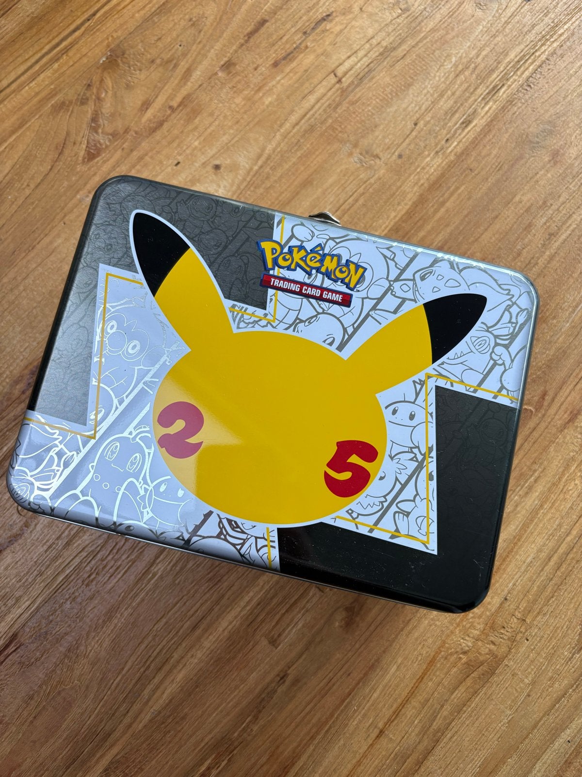Pokémon Celebrations 25th Anniversary Collector Chest, Ophalen, Zo goed als nieuw, Overige typen