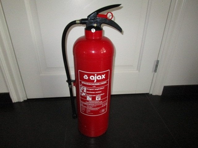 AJAX Sproeischuimblusser 9 liter, Ophalen, Zo goed als nieuw, Brandblusser