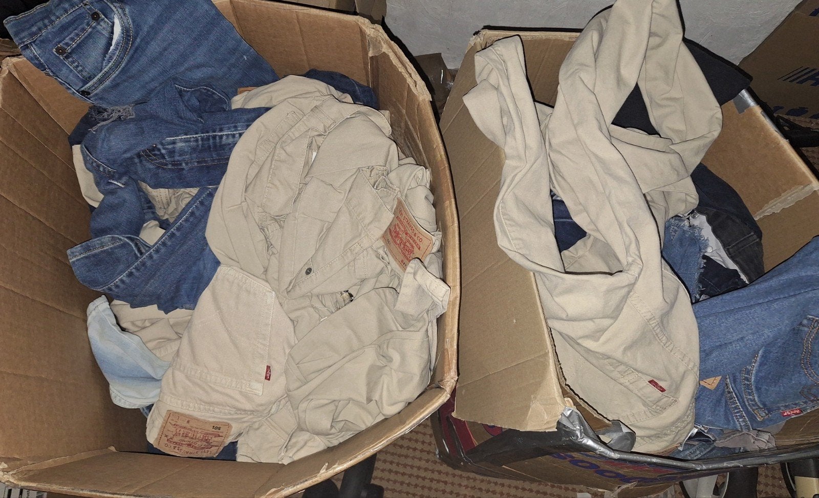Partij 65 Levi's broeken – diverse modellen en maten, Ophalen of Verzenden, Gedragen, Overige maten