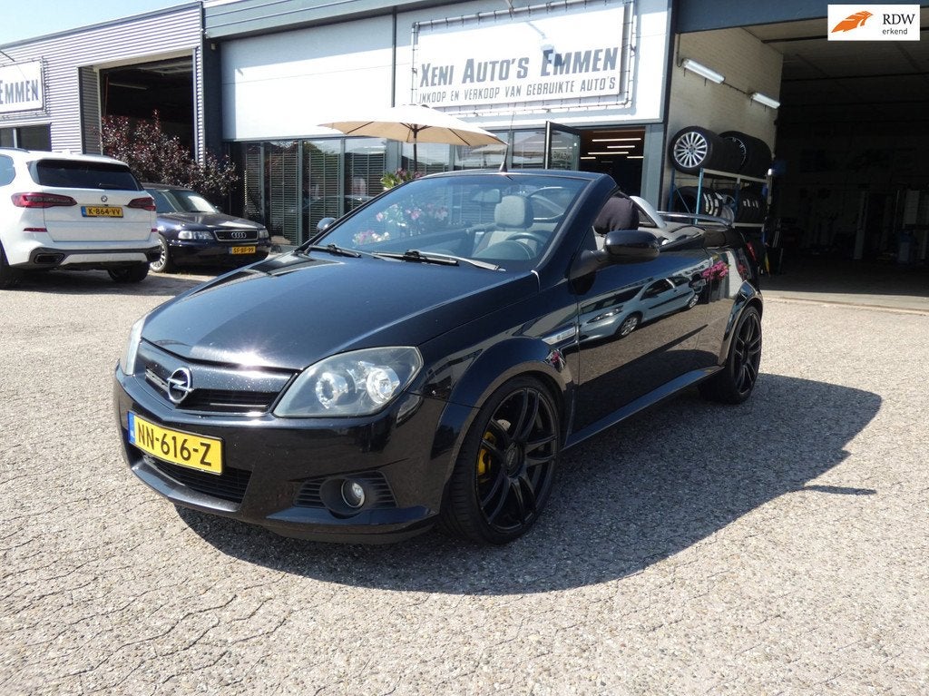 Opel Tigra TwinTop 1.8-16V Enjoy|Cabrio|18'' Lm-Velgen|Zwart, Auto's, Opel, 125 pk, Gebruikt, 4 cilinders, 1796 cc