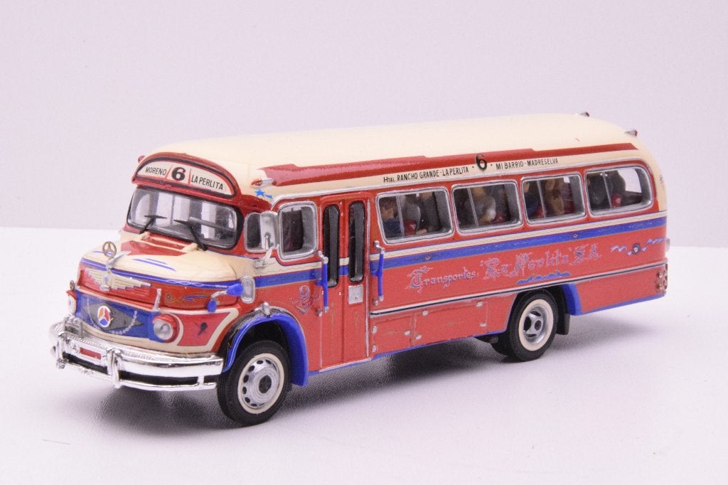 Mercedes Benz  O1112  '' La Perlita Linea 6 ''  IXO, Ophalen of Verzenden, Zo goed als nieuw, Bus of Vrachtwagen, Overige merken