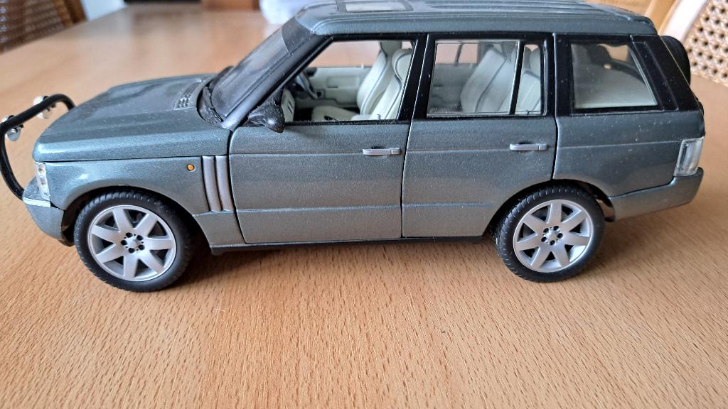 Landrover 2002 ERTL, Hobby en Vrije tijd, Modelauto's | 1:18, Ophalen of Verzenden, Gebruikt, Auto, ERTL