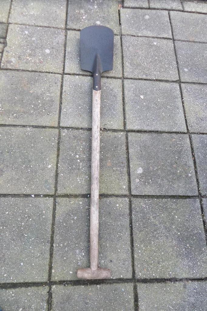Spade - Ideal - 120cm lengte - €20,00, Tuin en Terras, Ophalen, Gebruikt, Spade
