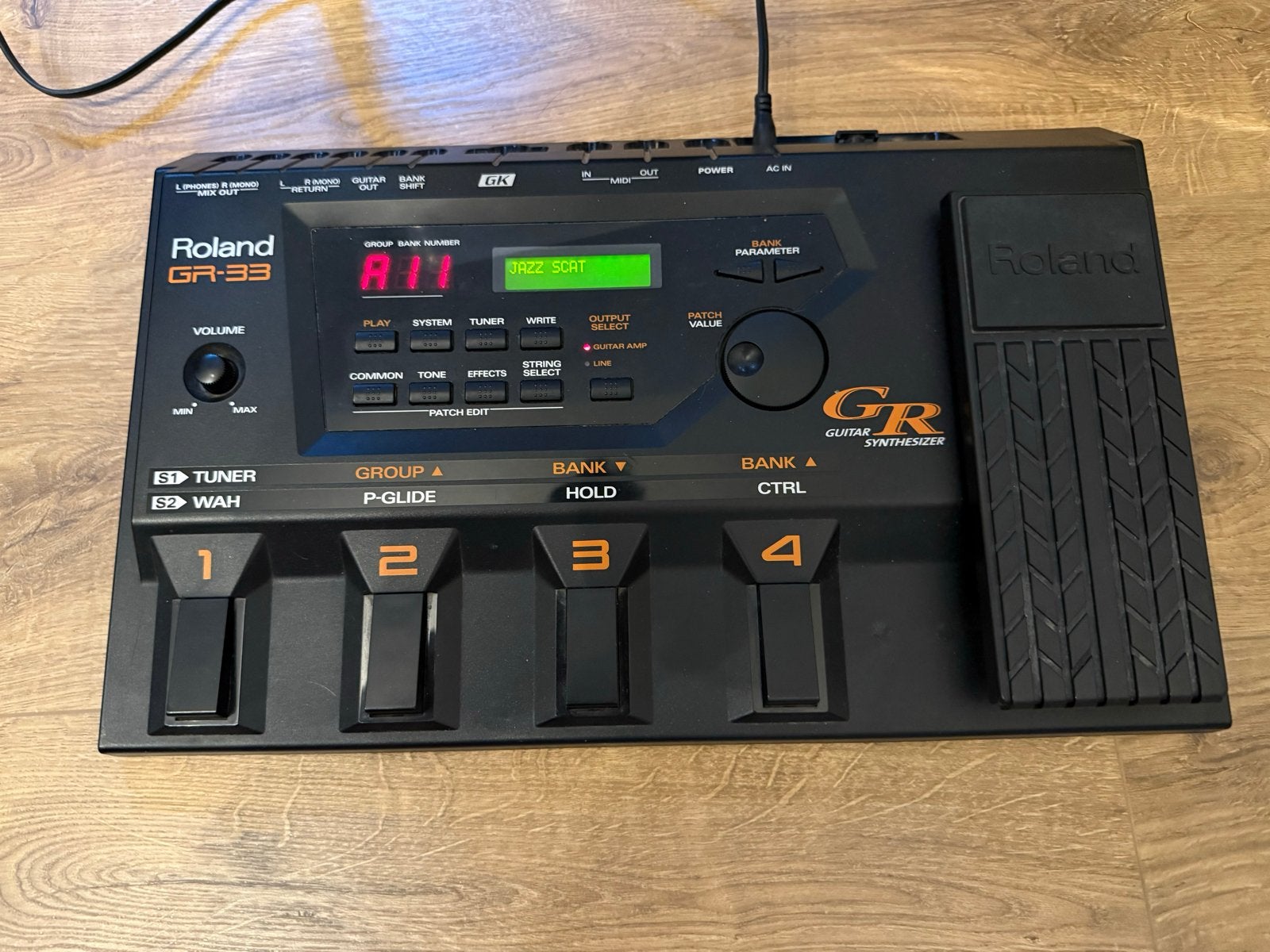 Roland GR-33 Gitaarsynthesizer met voeding, Ophalen, Gebruikt, Multi-effect