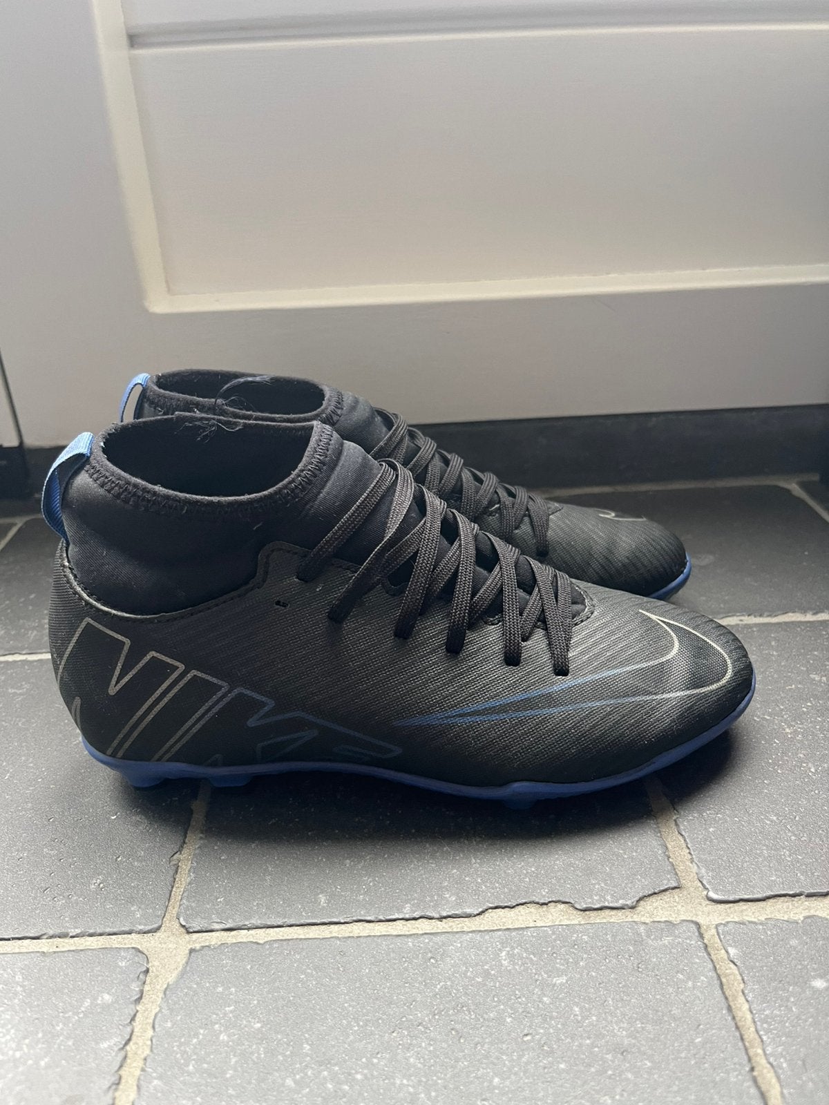 Nike Mercurial Voetbalschoenen Maat 36 Zwart/Blauw, Sport en Fitness, Ophalen of Verzenden, Gebruikt, Schoenen