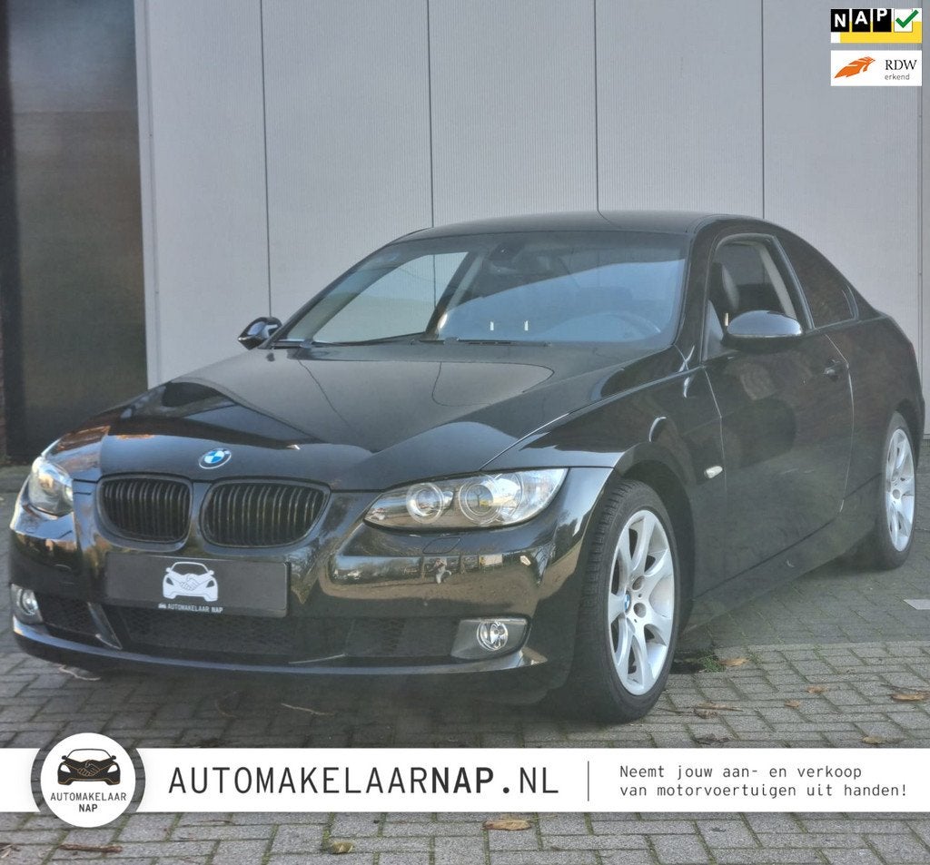 BMW 3-serie Coupé 325i High Executive / Org NL / LAGE KM-st, Auto's, BMW, Automaat, 745 kg, Achterwielaandrijving, Gebruikt