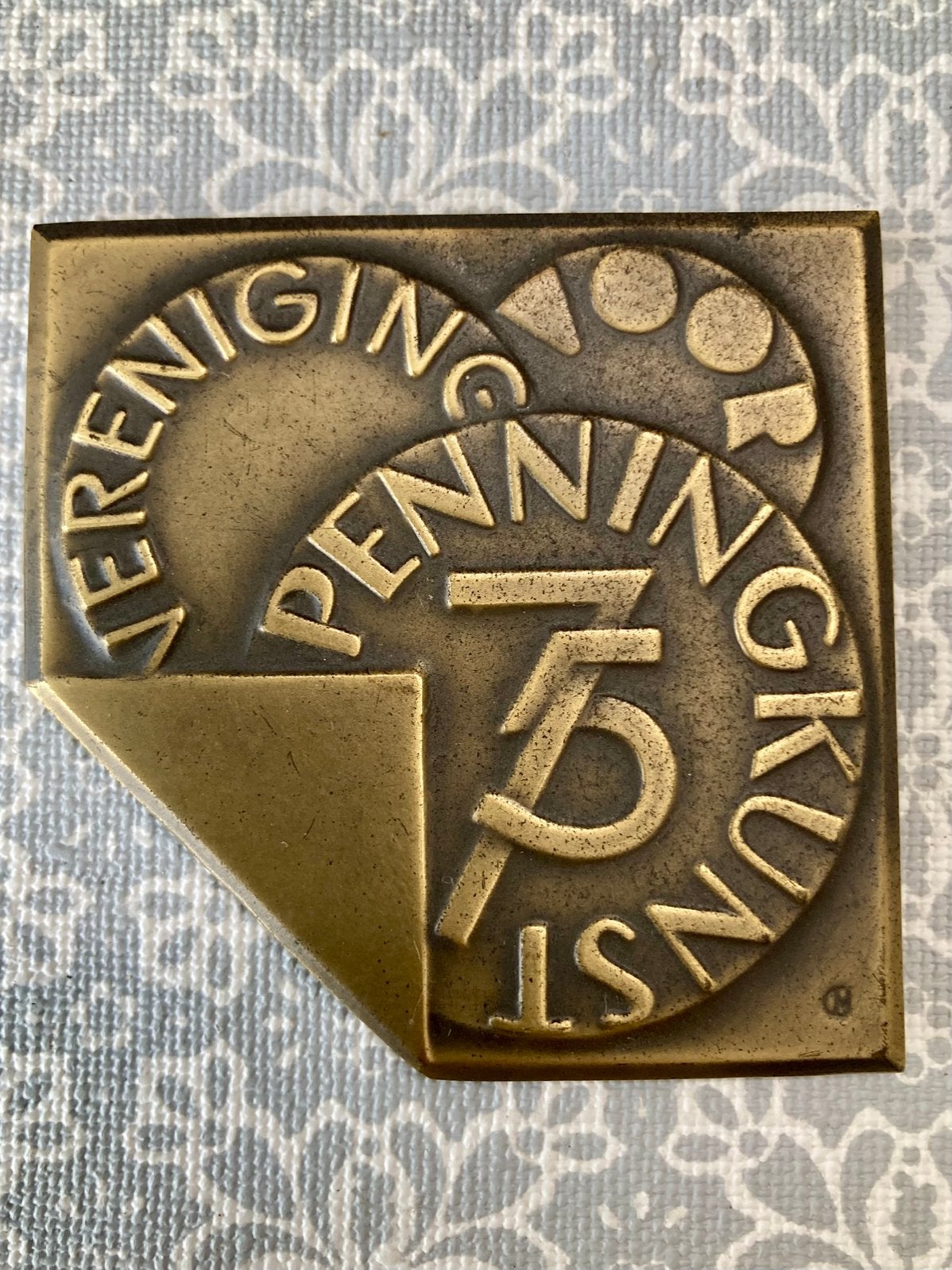 75 jaar Vereniging voor Penningkunst, Verzenden, Brons