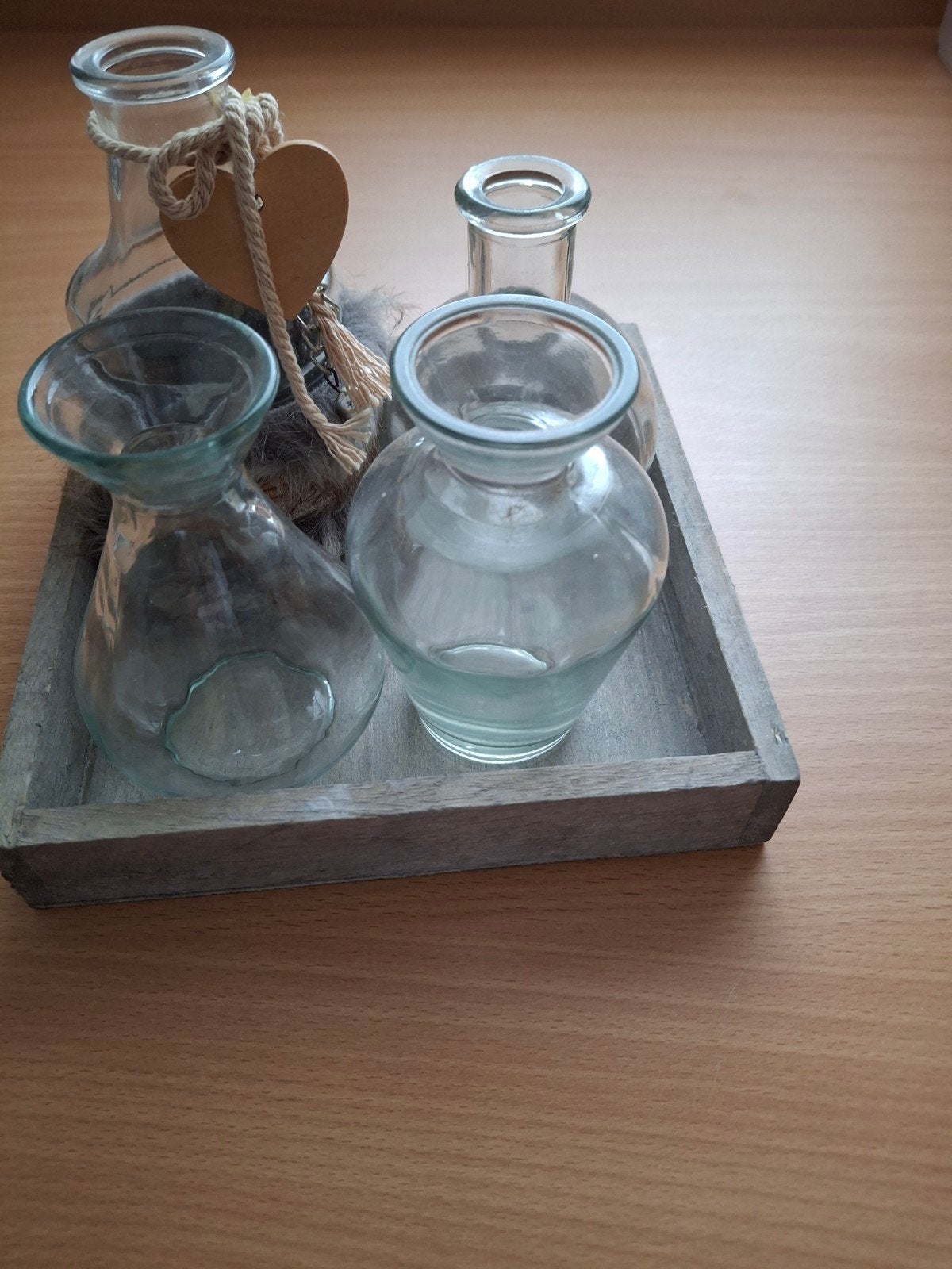 Set van 4 glazen vazen op houten dienblad, Transparant, Ophalen of Verzenden, Geschikt voor droogbloemen, Glas