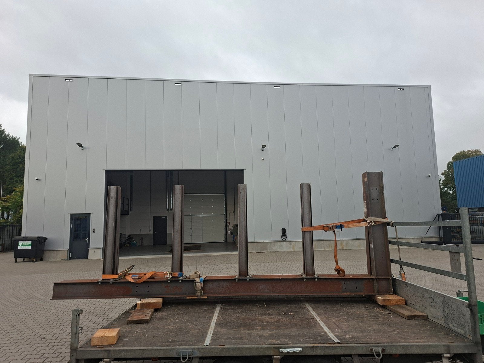Armstelling met 4 IPE 200 spanten, 4 meter hoog, Ophalen