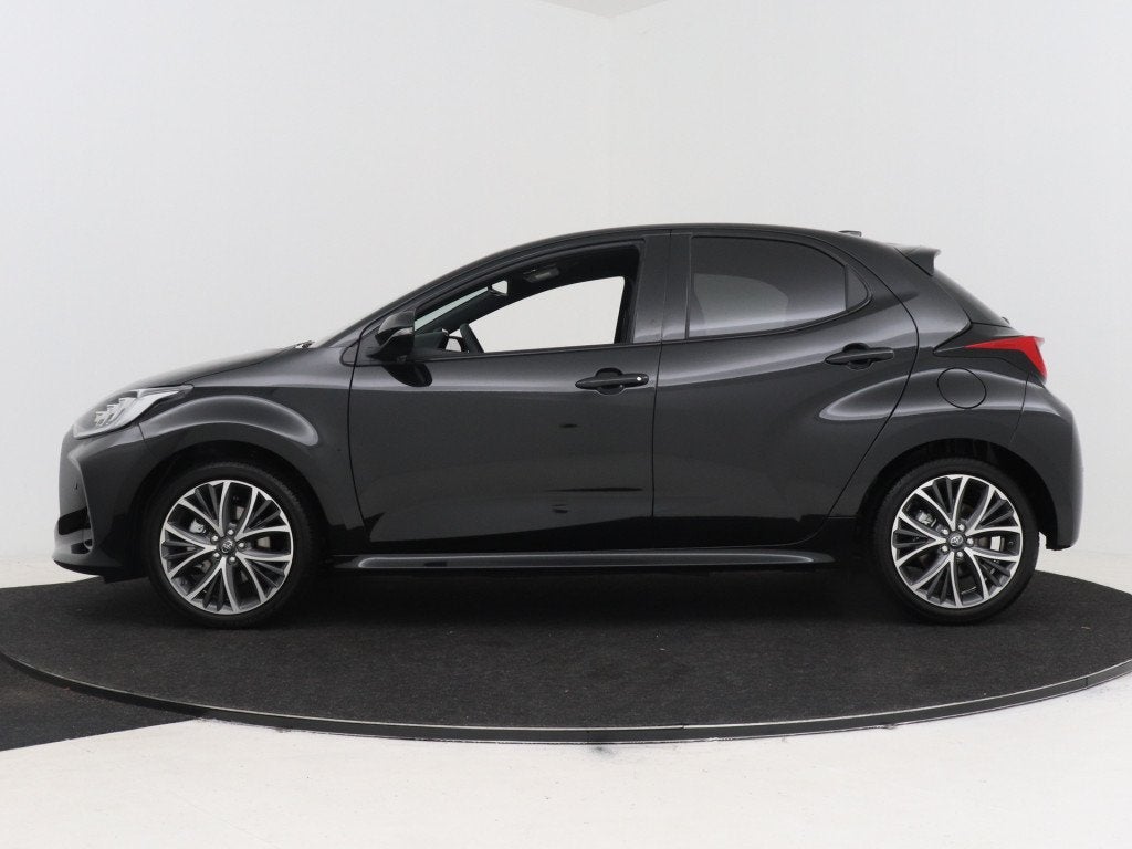 Toyota Yaris 1.5 Hybrid 130 Executive *DEMO* MY2025, Auto's, Toyota, 12 maanden, 450 kg, Zwart, 1125 kg