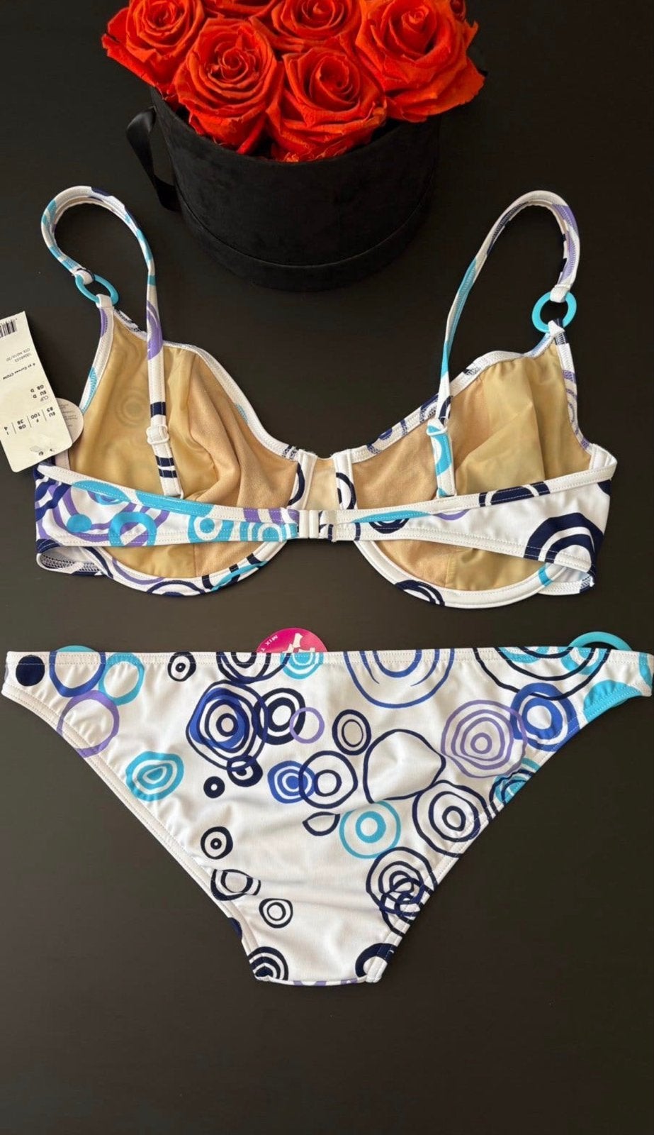 Triumph bikini 85D/M - Nieuw met labels, Verzenden, Nieuw, Meerkleurig, Bikini