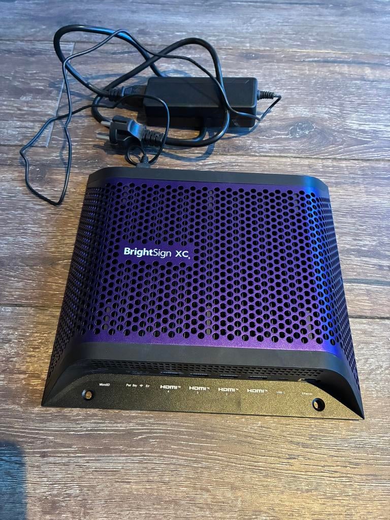 Brightsign xc4055, Ophalen of Verzenden, Zo goed als nieuw