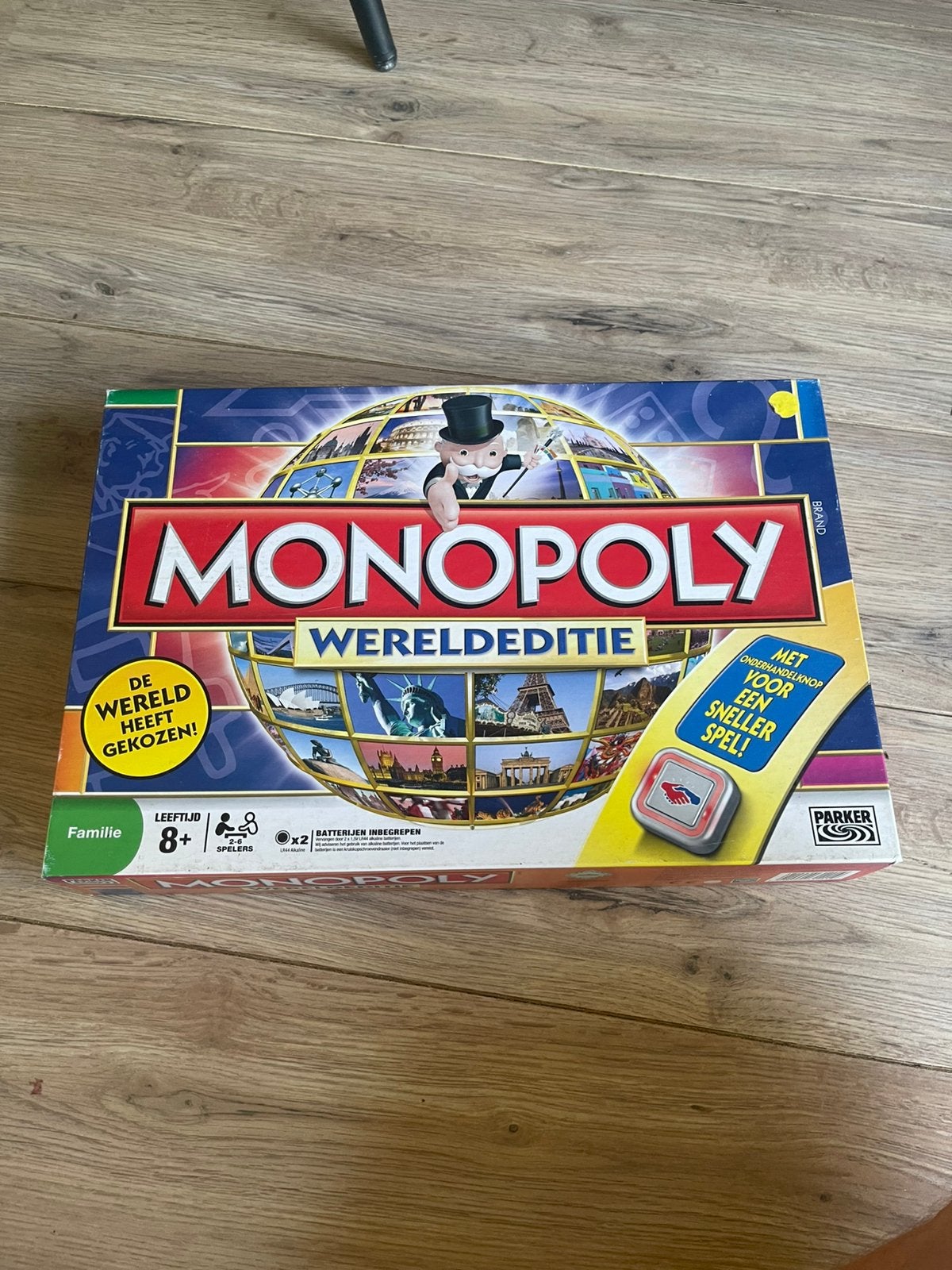 Monopoly Wereldeditie compleet en in goede staat, Ophalen of Verzenden, Zo goed als nieuw