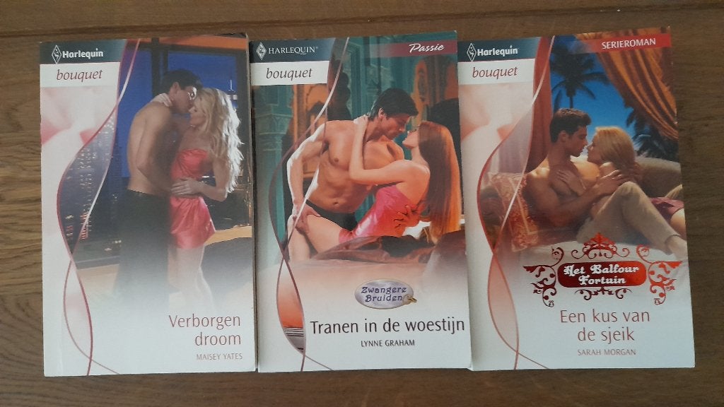 3 boekjes Bouquetreeks Harlequin, Ophalen of Verzenden, Gelezen, Bouquet