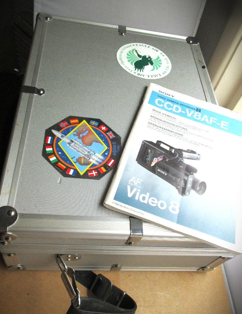 Foto 5 van Sony Handycam CCD V8 AF~Incl.Aver Media Ezmaker en Koffer