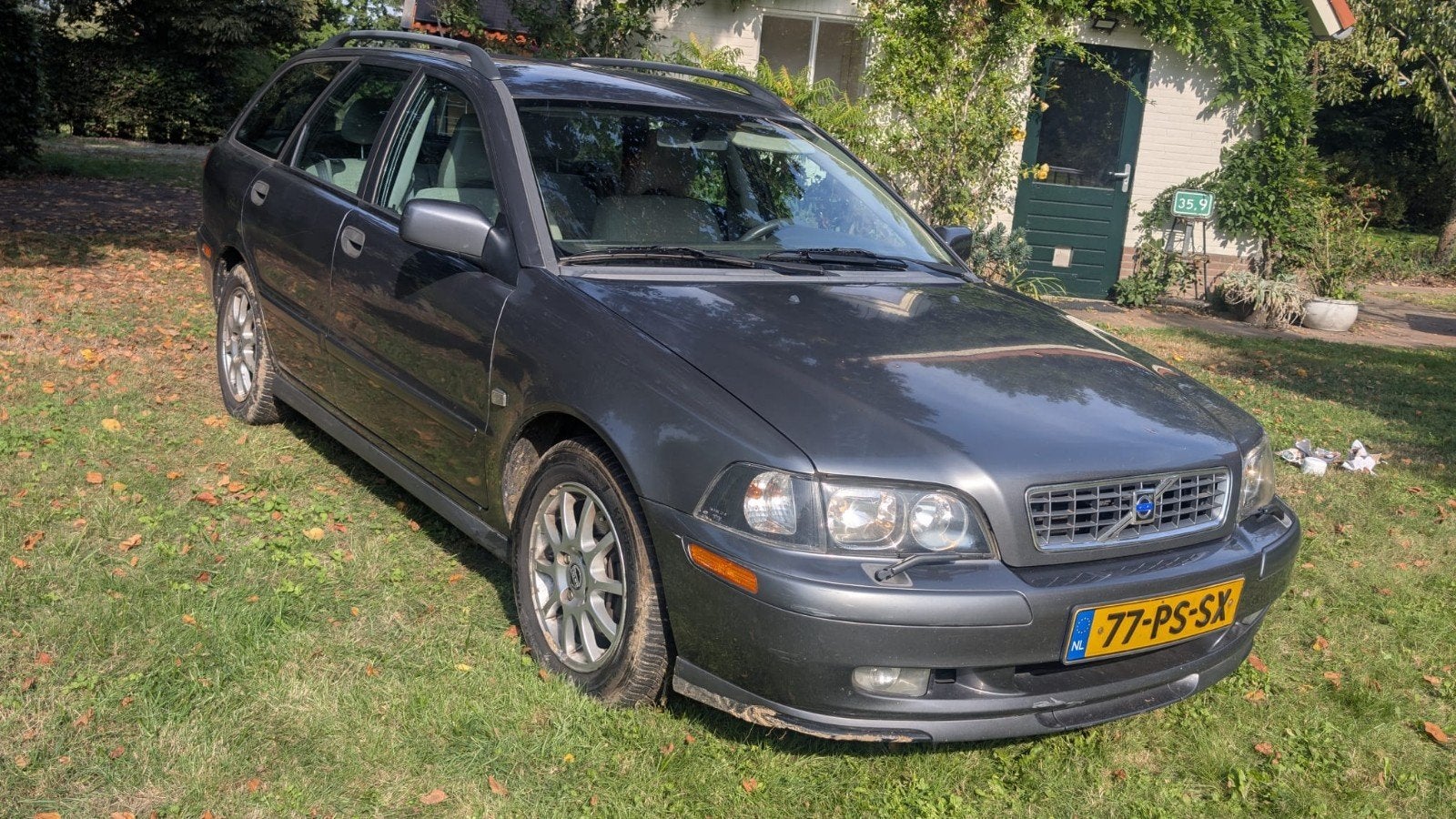 Volvo V40 1.8 2004 Grijs Opknapper, Auto's, Stof, 4 cilinders, 122 pk, Particulier