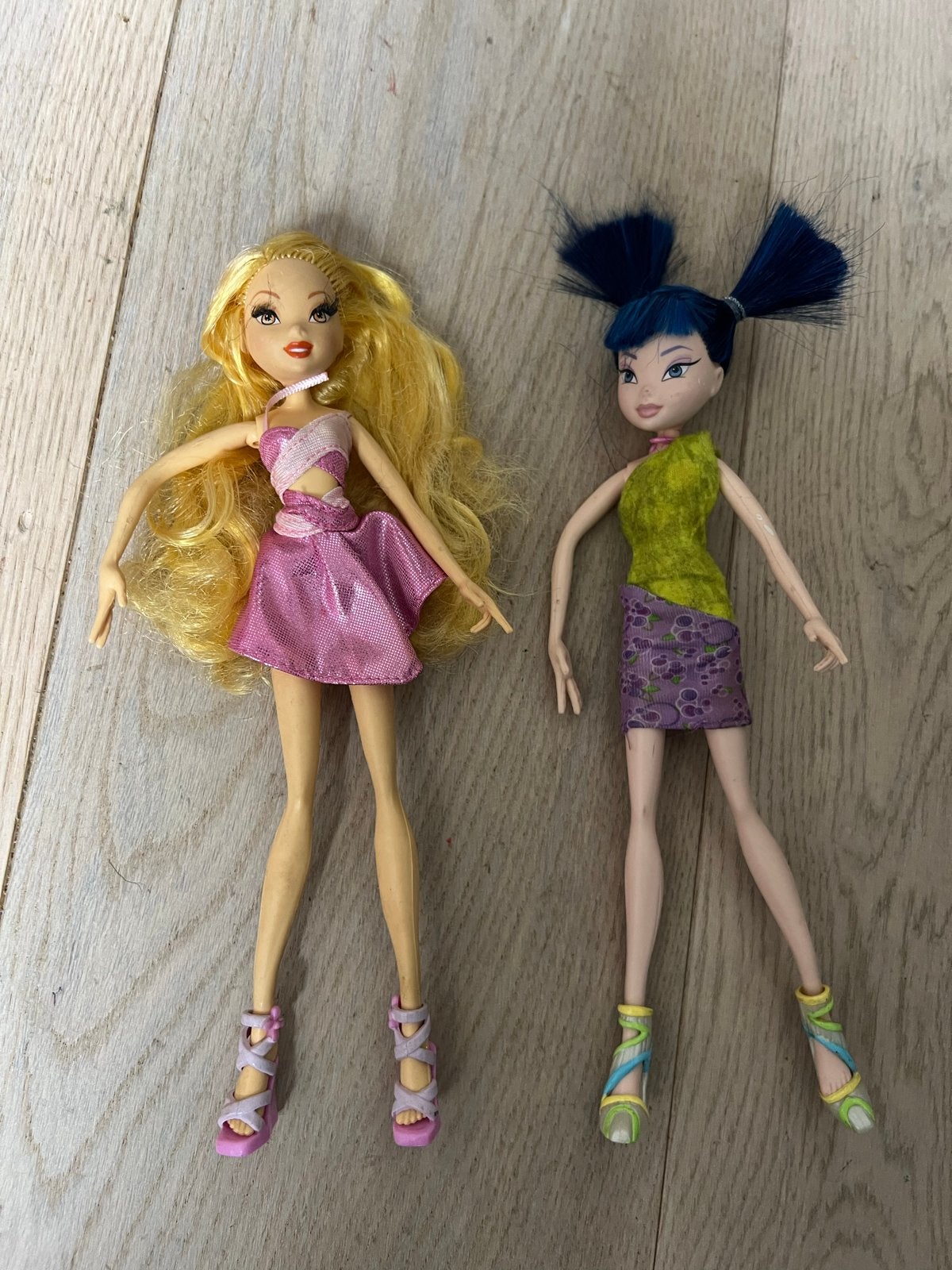 Winx Club Barbies: Stella en vriendin, Kinderen en Baby's, Speelgoed | Poppen, Ophalen of Verzenden, Gebruikt, Barbie