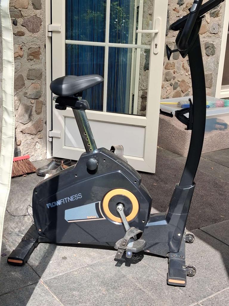 Hometrainer Flow Fitness Steluio - gebruikt, Sport en Fitness, Ophalen, Zo goed als nieuw, Metaal, Benen