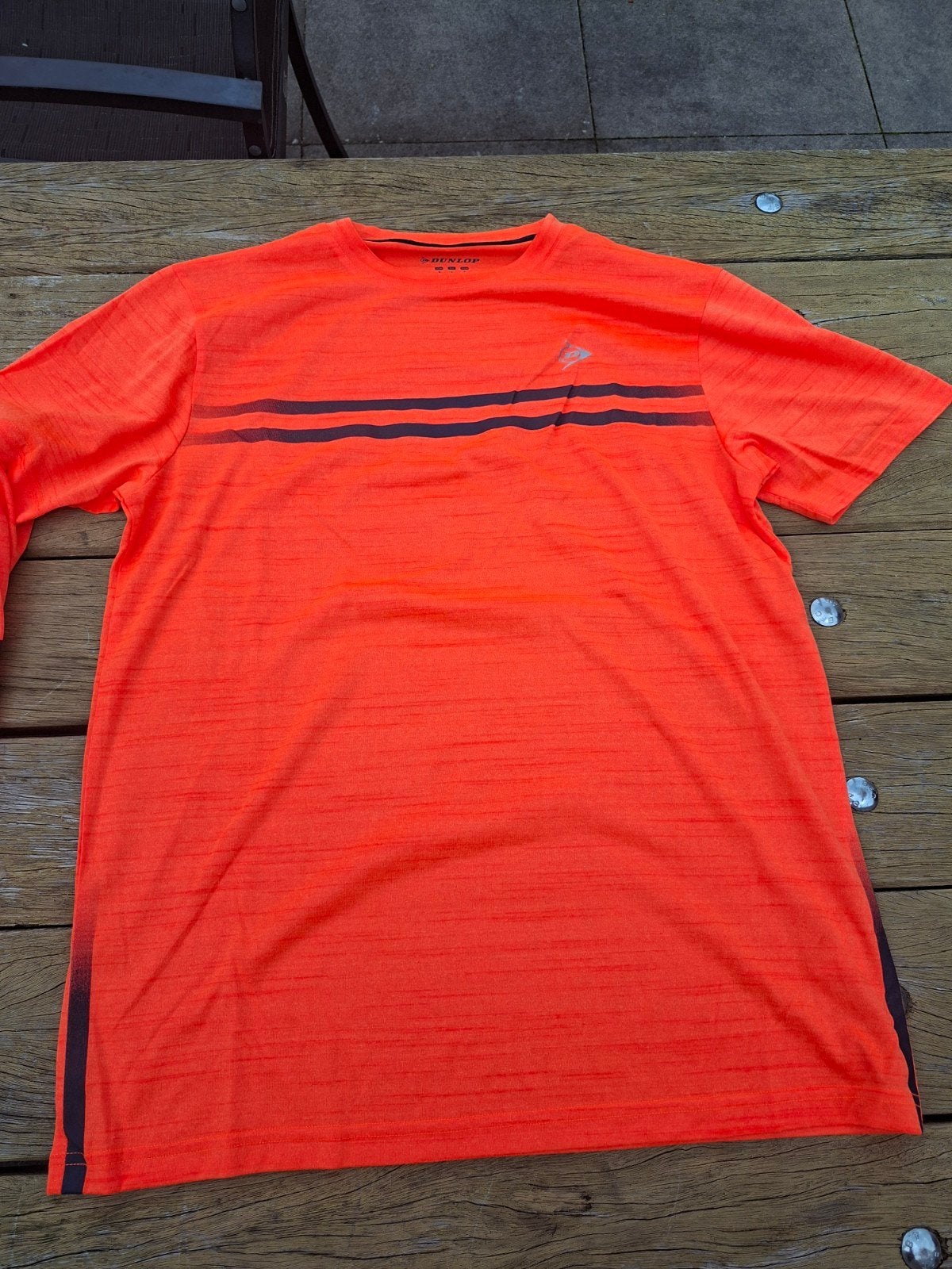 2 Nieuwe Dunlop Sportshirts Maat L -Tennis, Padel, Hardlopen, Maat 52/54 (L), Nieuw, Oranje, Ophalen of Verzenden