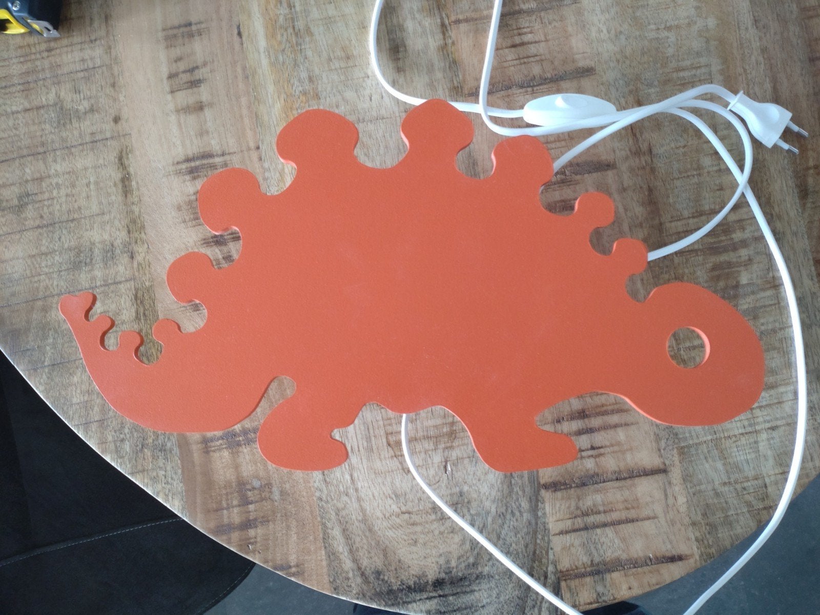 arnhout wandlamp dino oranje rood, Ophalen, Zo goed als nieuw, E14 (klein), Oranje