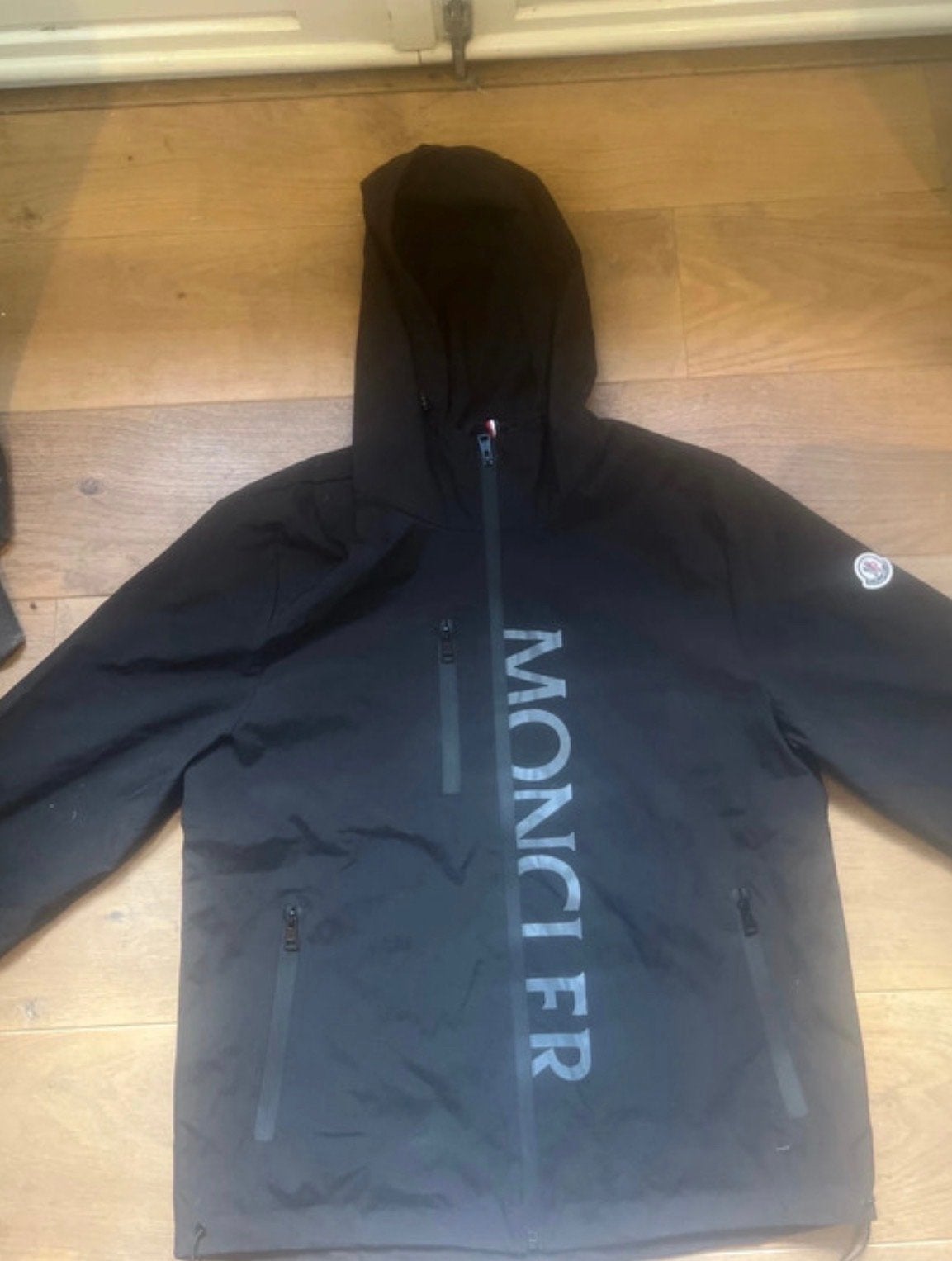 Moncler jas, Verzenden, Zo goed als nieuw, Maat 52/54 (L), Zwart