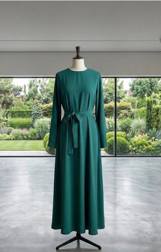 Lange jurk/abaya met ceintuur - Donkergroen, Maat 42/44 (L), Nieuw, Ophalen of Verzenden, Onder de knie