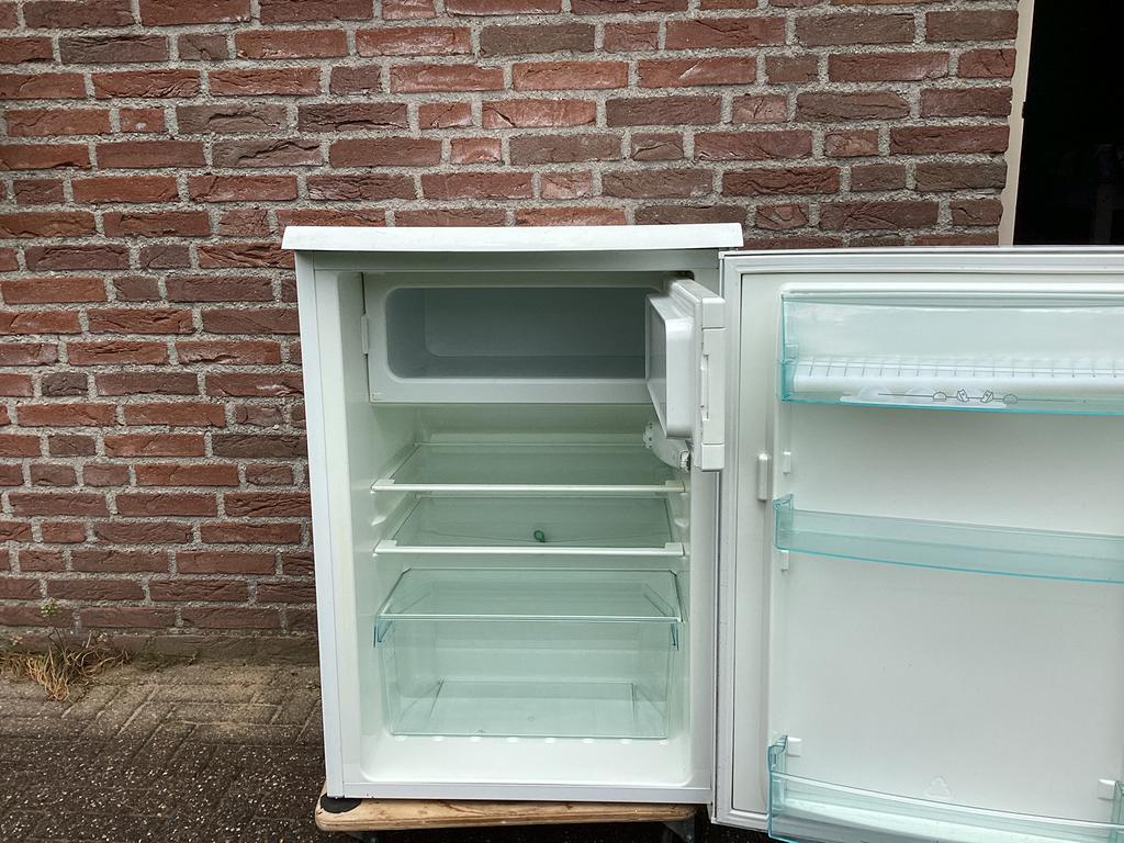 Koelkast tafelmodel met vriesvak, Witgoed en Apparatuur, Gebruikt, 100 tot 150 liter, Met vriesvak, Ophalen