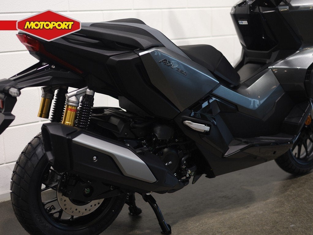 Honda ADV 350 (bj 2026), Motoren, Scooter, Bedrijf, Mc.benelux@honda-eu.com, Honda Motor Europe Ltd Netherlands branc