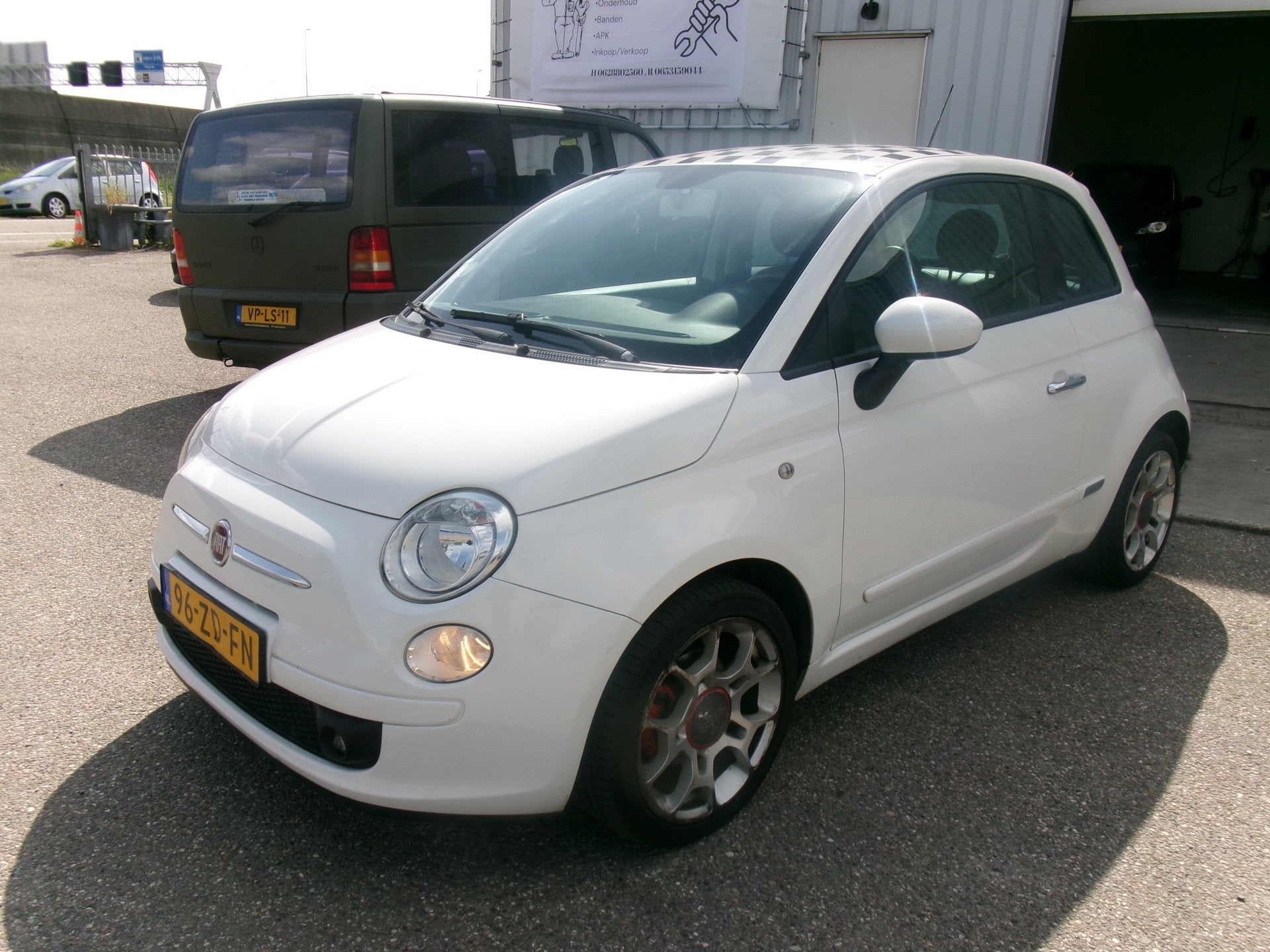 Fiat 500 1.4-16V Sport (bj 2007), Auto's, Voorwielaandrijving, 101 pk, Gebruikt, 31 €/maand