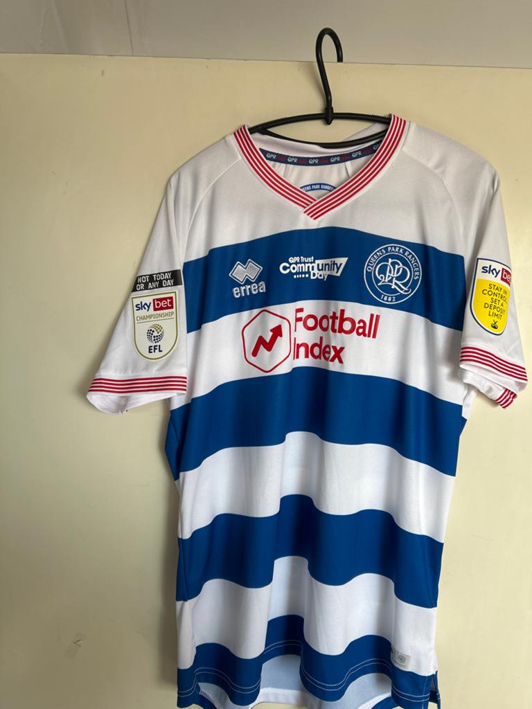 Match worn + Gesigneerd QPR Wallace #2 met Certificaat, Kleding | Heren, Sportkleding, Zo goed als nieuw, Voetbal, Overige maten