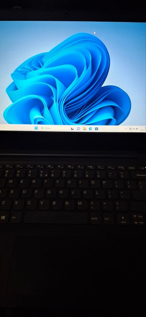 Laptop lenovo, Computers en Software, Ophalen, Zo goed als nieuw, 2 tot 3 Ghz