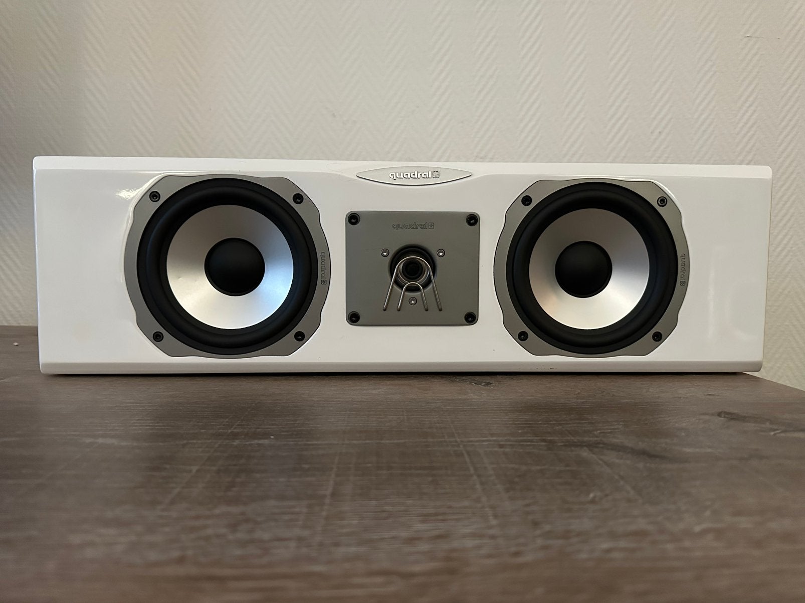 Quadral Platinum M1 Base wit Center speaker, Zo goed als nieuw, 60 tot 120 watt, Center speaker, Ophalen