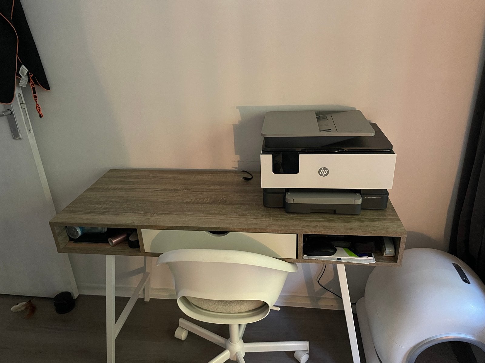 Bureau met lade en opbergruimten + stoel, Ophalen, Met lades, Gebruikt, Hout