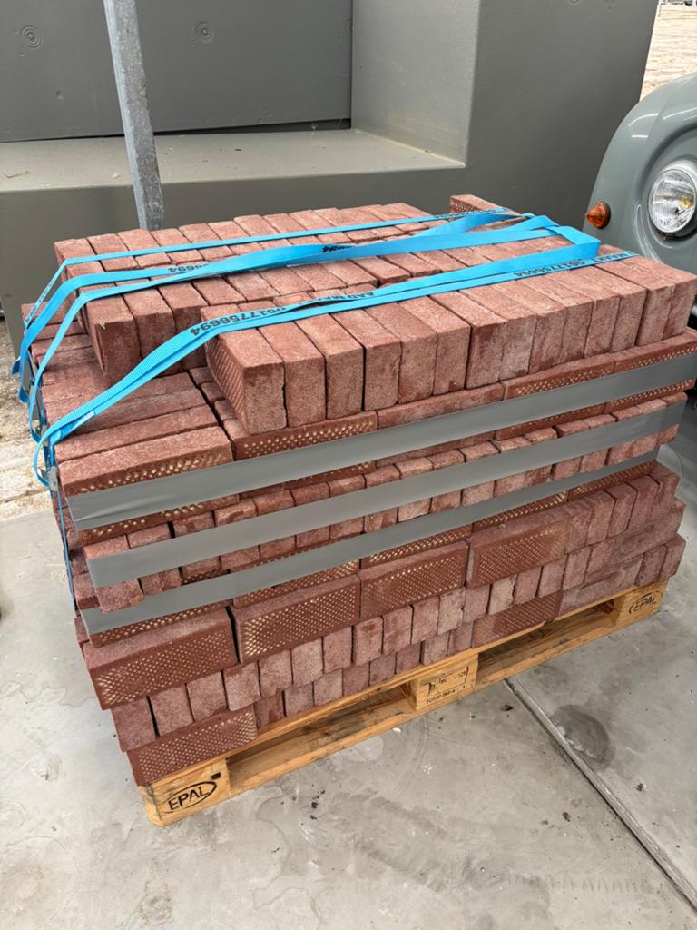 Bakstenen restpartij circa 400 stuks, Ophalen, Zo goed als nieuw, Bakstenen