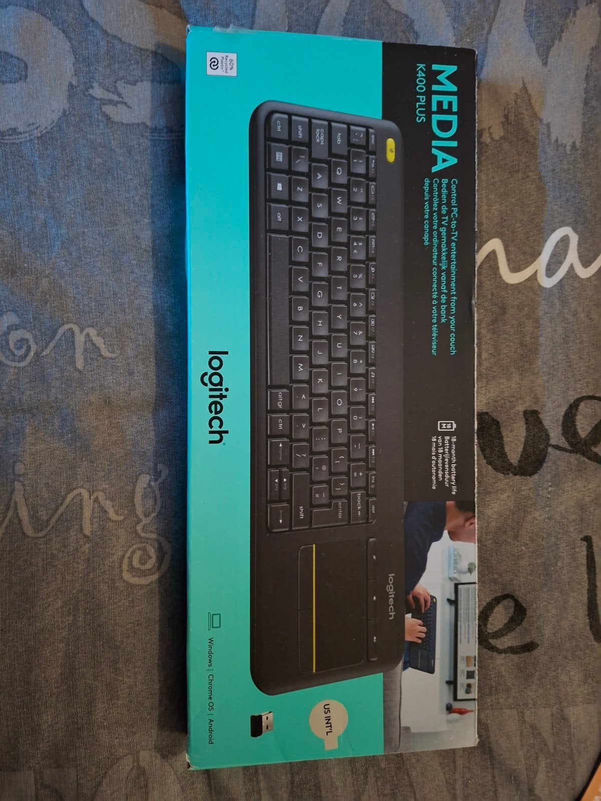 media K400 PLUS logitech toetsenbord, Ophalen of Verzenden, Zo goed als nieuw