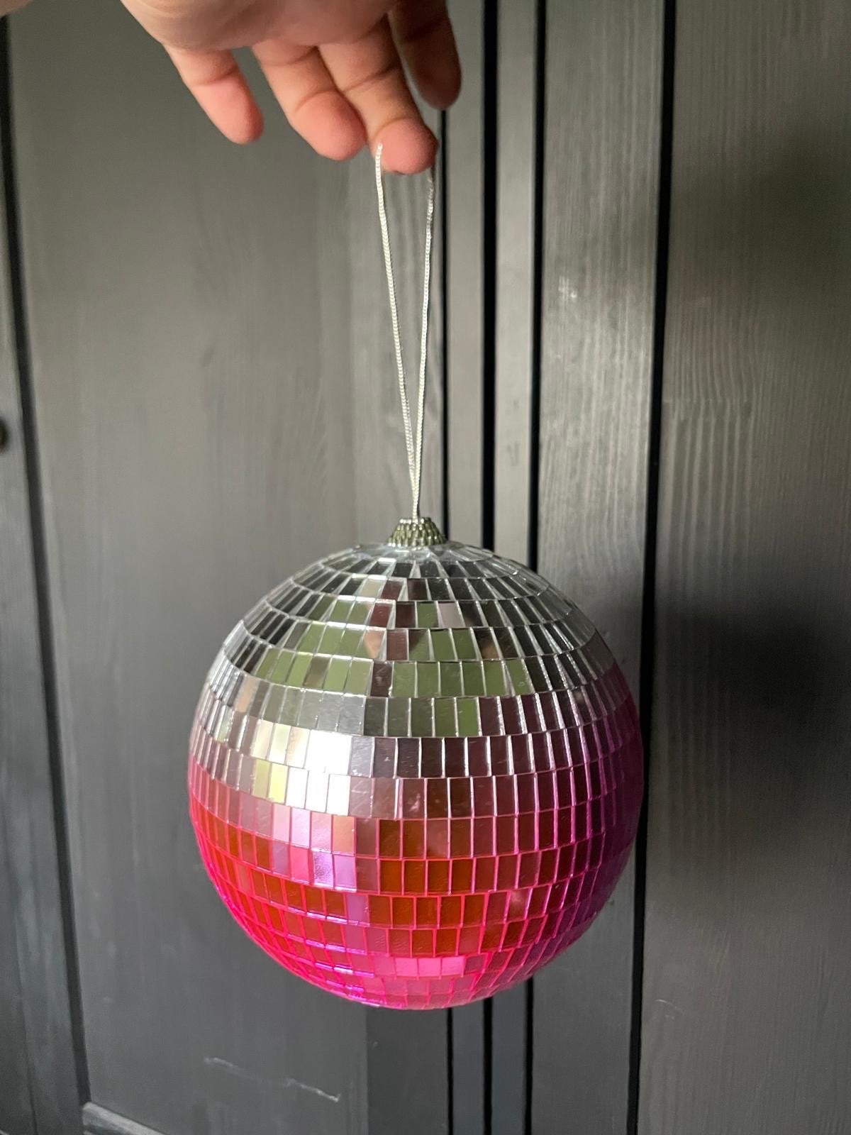 2 Nieuwe Discoballen 15cm - Zilver & Roze, Ophalen of Verzenden, Nieuw, Versiering, Overige