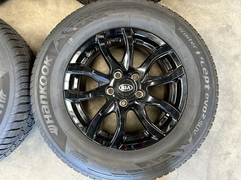 16 inch originele velgen + winterbanden Kia Sportage, -, Banden en Velgen, -, Gebruikt