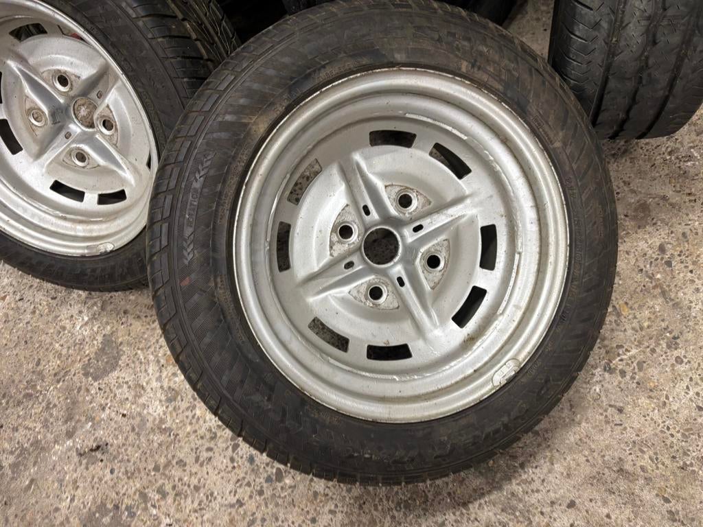Wielen  vw kever, Gebruikt, 15 inch, Banden en Velgen, Ophalen of Verzenden