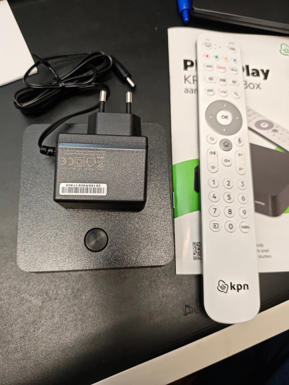 KPN TV+ Box met afstandsbediening en adapter, Verzenden, Zo goed als nieuw, Decoder