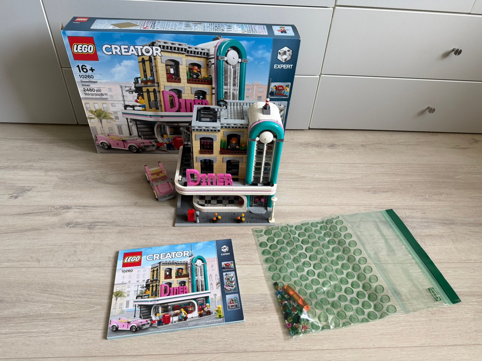 Lego 10260 Downtown Diner, Kinderen en Baby's, Speelgoed | Duplo en Lego, Gebruikt, Lego, Ophalen of Verzenden, Compleet
